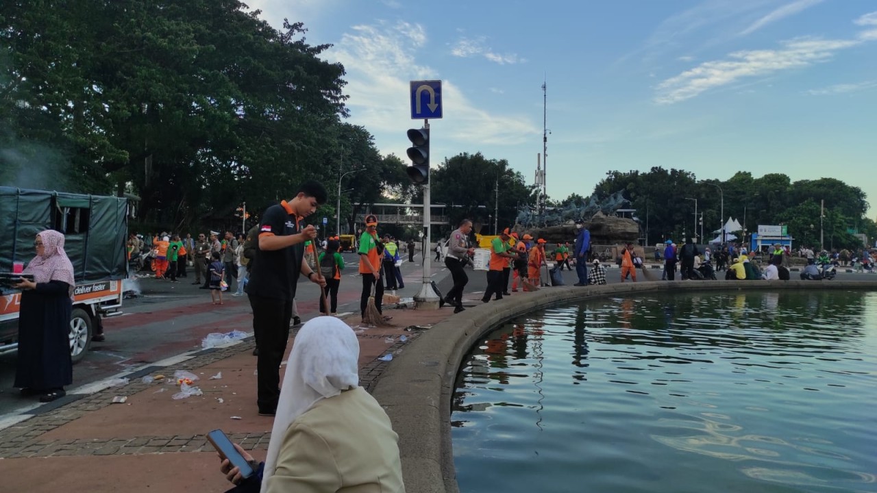 Pendukung Anies dan Ganjar telah membubarkan diri dari kawasan Patung Kuda, Jakarta Pusat.