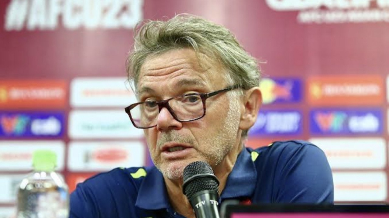 Philippe Troussier resmi dipecat oleh VFF usai Vietnam dikalahkan Timnas Indonesia