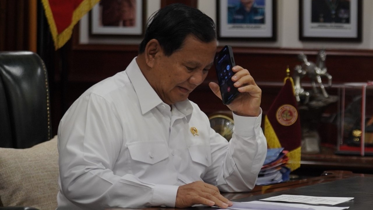 Prabowo Subianto menerima telepon dari Presiden Korea Selatan Yoon Suk Yeol pada Rabu (17/4/2024).