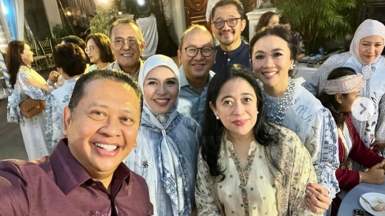 Ketua DPP PDI Perjuangan Puan Maharani ikut bukber di rumah Ketua TKN Prabowo-Gibran, Rosan Roeslani. (Instagram)