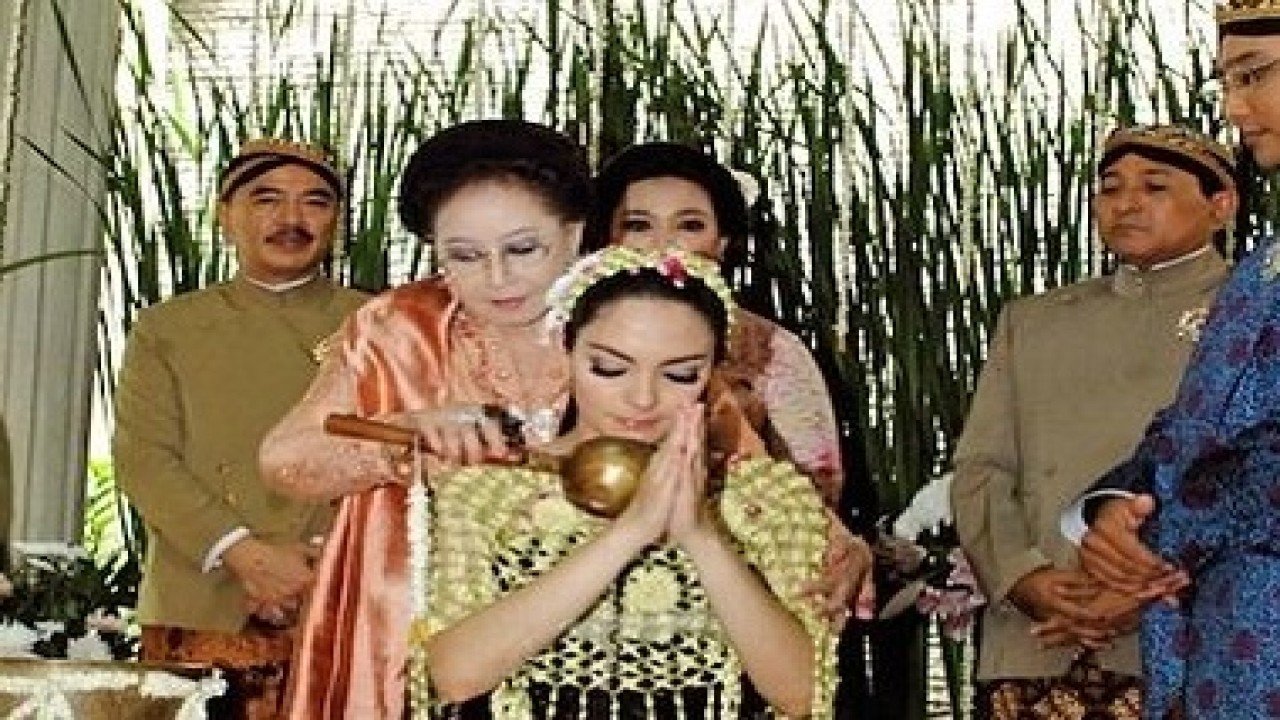 Reisa Broto Asmoro (Instagram)