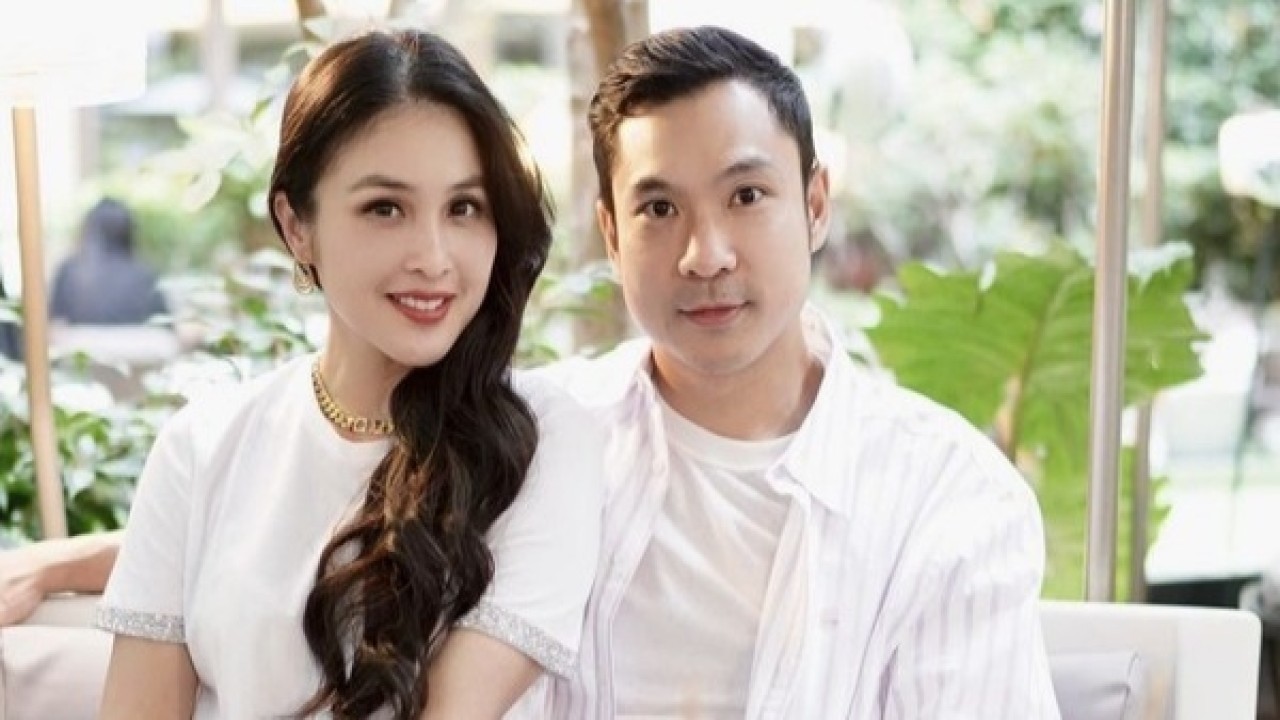 Artis Sandra Dewi dan suaminya Harvey Moeis. (Instagram)