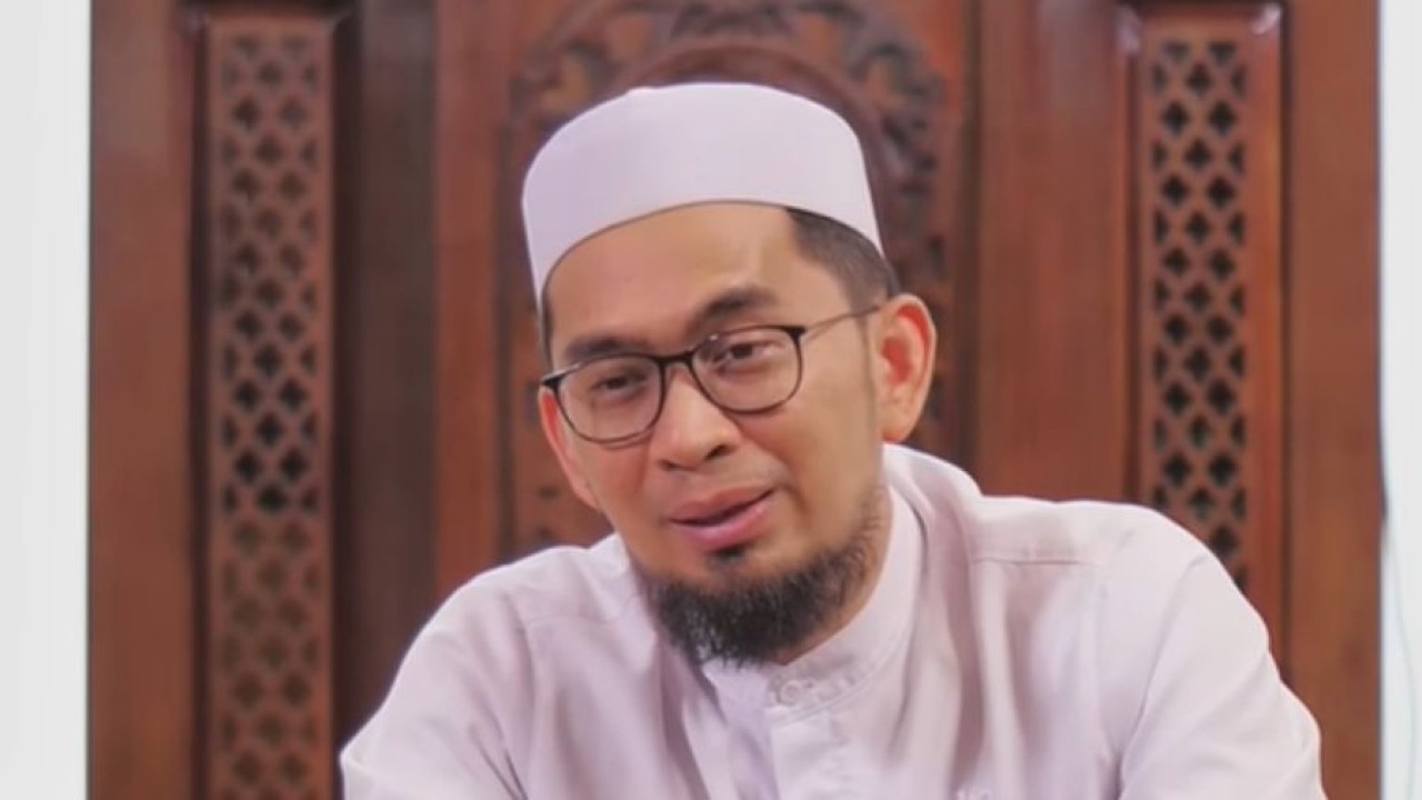 Ustaz Adi Hidayat (YouTube Adi Hidayat Official)