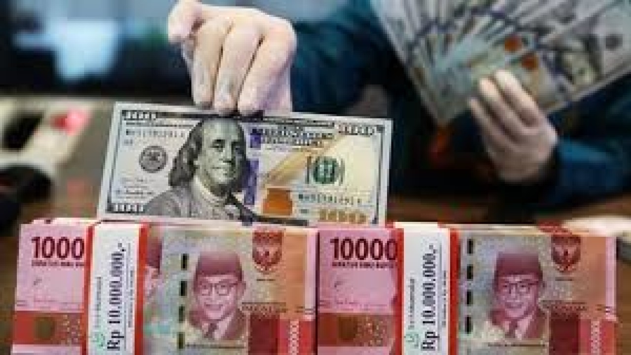 Mata uang Rupiah dan Dolar AS/ist
