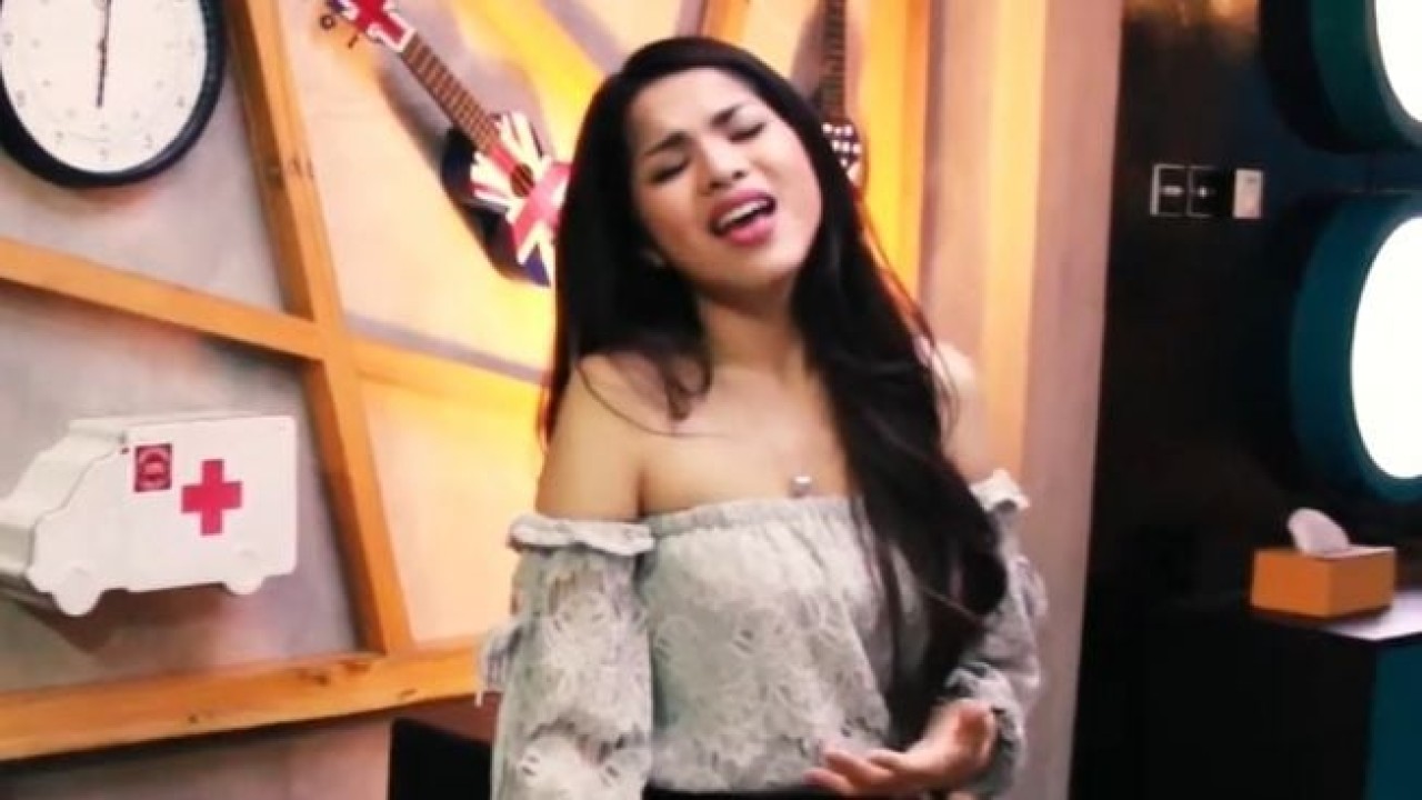 Windy Idol. (YouTube)