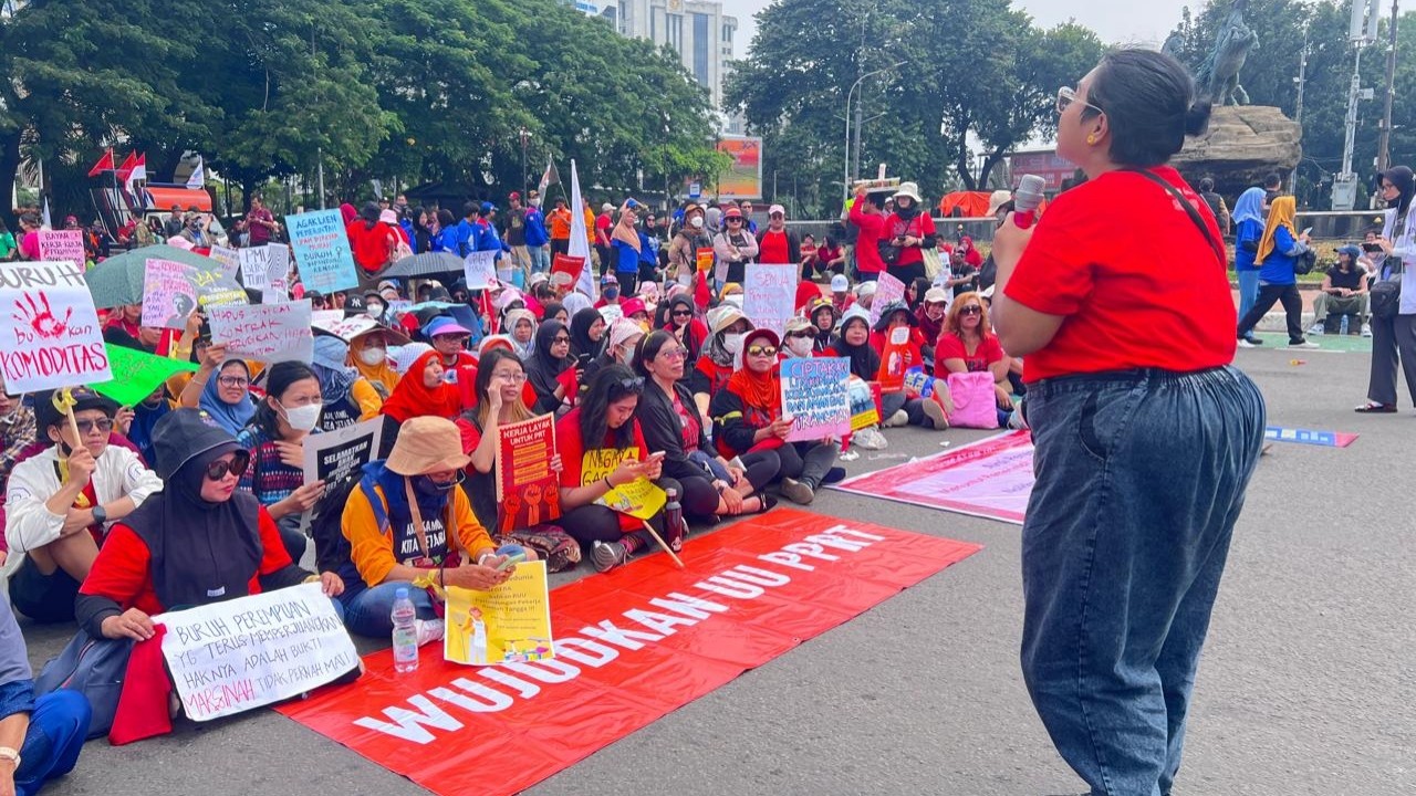 Para ART ikut memperingati May Day 2024 di kawasan Patung Kuda, Monas, Jakarta Pusat.