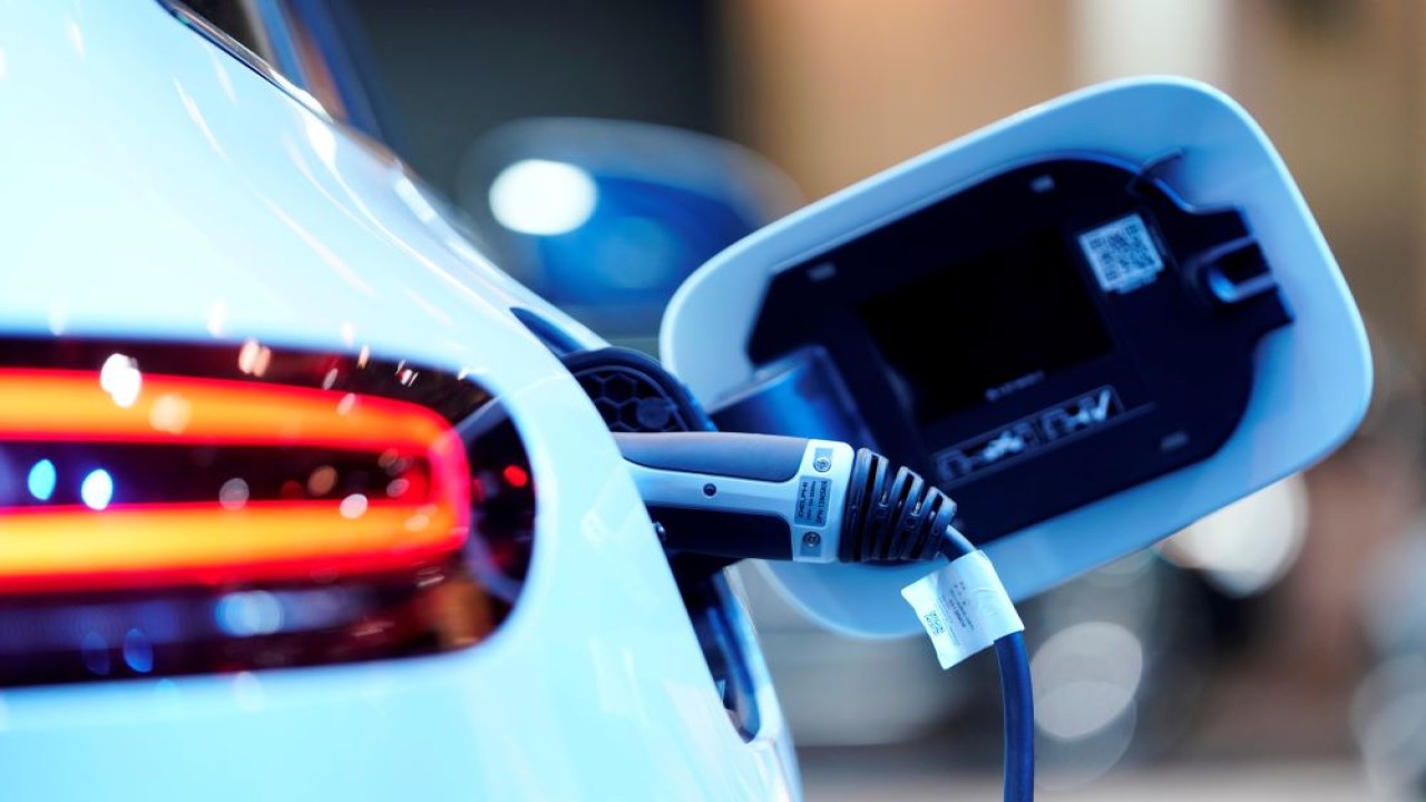 Penjualan kendaraan listrik di Korea Selatan anjlok 51,4 persen dibandingkan tahun lalu. (Foto: Reuters)