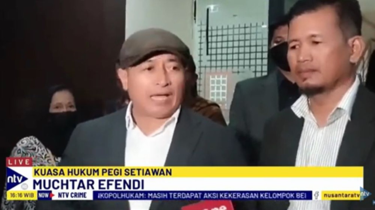 Puluhan kuasa hukum Pegi Setiawan mendatangi Polda Jabar
