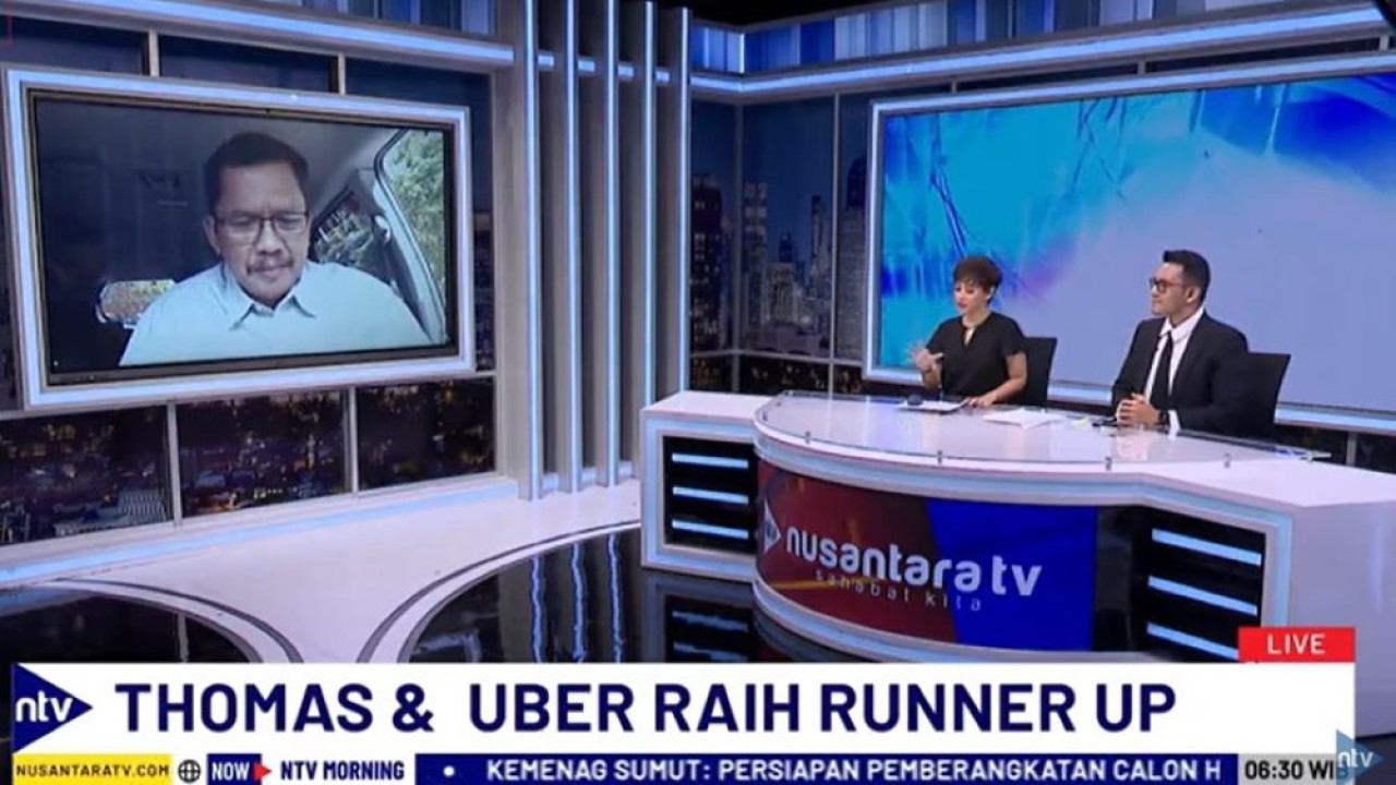 Analis bulu tangkis Daryadi saat menjadi narasumber pada program NTV Morning di Nusantara TV, Senin (6/5/2024).