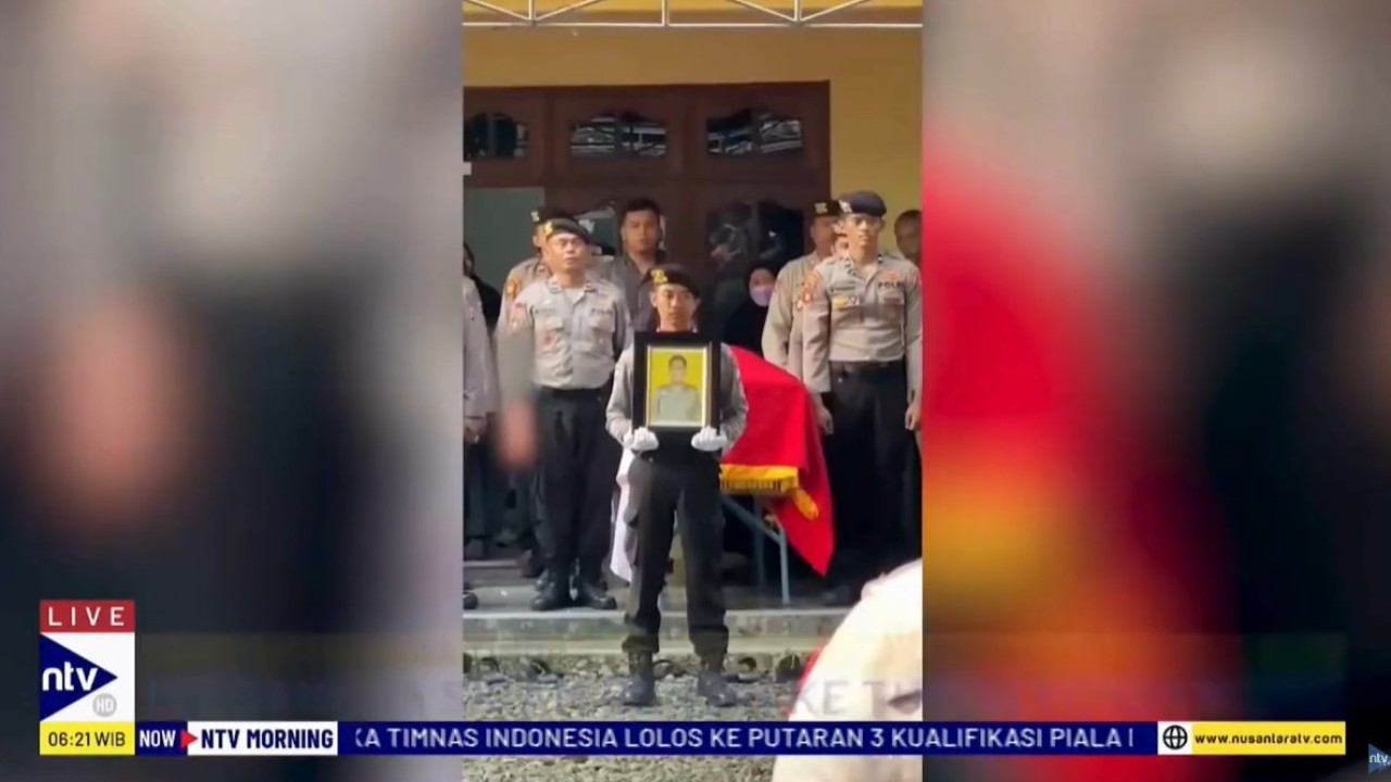 Briptu FN, Polwan Polres Mojokerto Kota ditetapkan sebagai tersangka pelaku pembakaran terhadap sang suami, Briptu Rian Dwi Wicaksano, hingga akhirnya meninggal dunia.