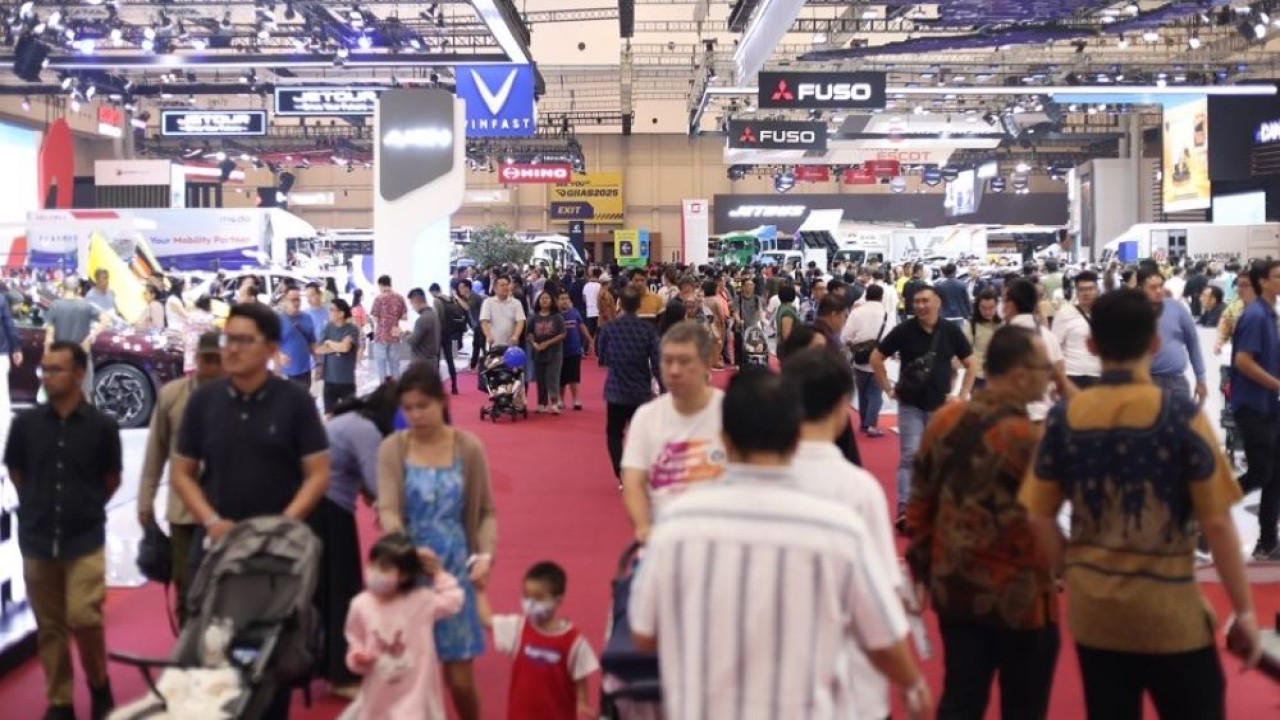 GIIAS 2024 tidak hanya menampilkan merek kendaraan penumpang, namun juga beragam kendaraan komersial. (Foto: Istimewa/Amara Tujuh Perjuangan)
