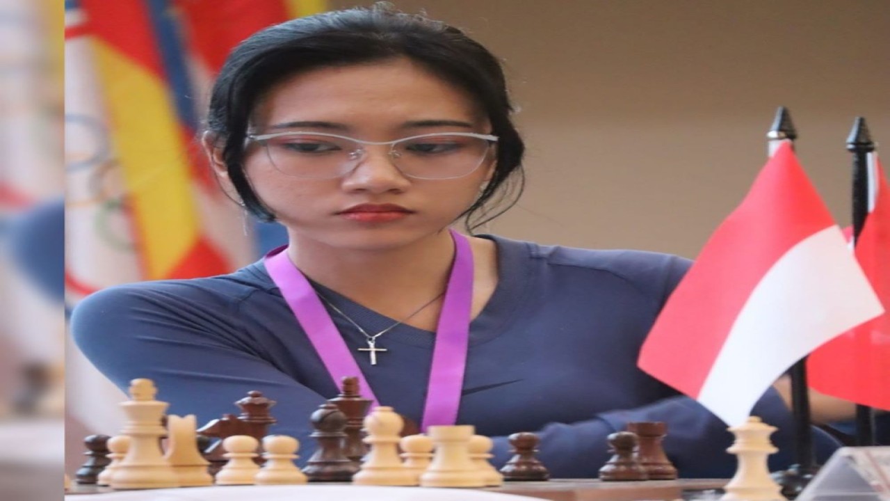 Pecatur putri Indonesia, Ivana Maria Treopolsa Lasama berhasil meraih emas catur standar perorangan putri di ajang Eastern Asian Junior 2024/Foto: Kristianus Liem