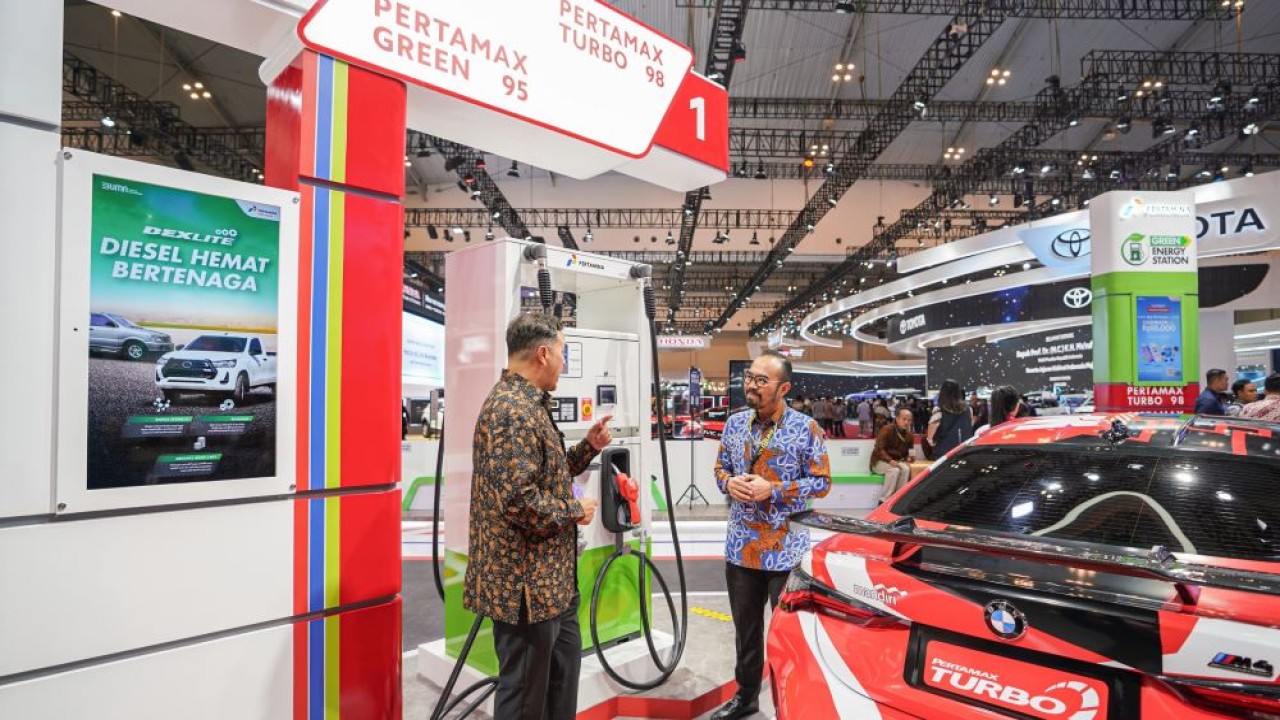 PT Pertamina Patra Niaga siap menyambut era energi bersih di ajang GIIAS 2024. (Foto: Pertamina)