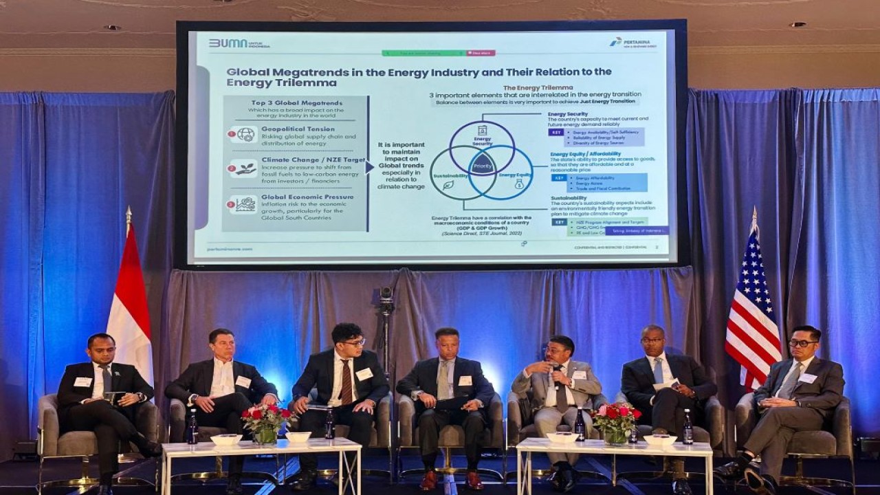 PT Pertamina (Persero) melalui subholdingnya Pertamina New and Renewable Energy jajaki peluang kerja sama strategis pada Forum Bisnis Indonesia-Amerika Serikat yang berlangsung di The Mayflower Hotel, Washington DC, Amerika Serikat (AS), Senin 26 Agustus 2024/Foto: Istimewa