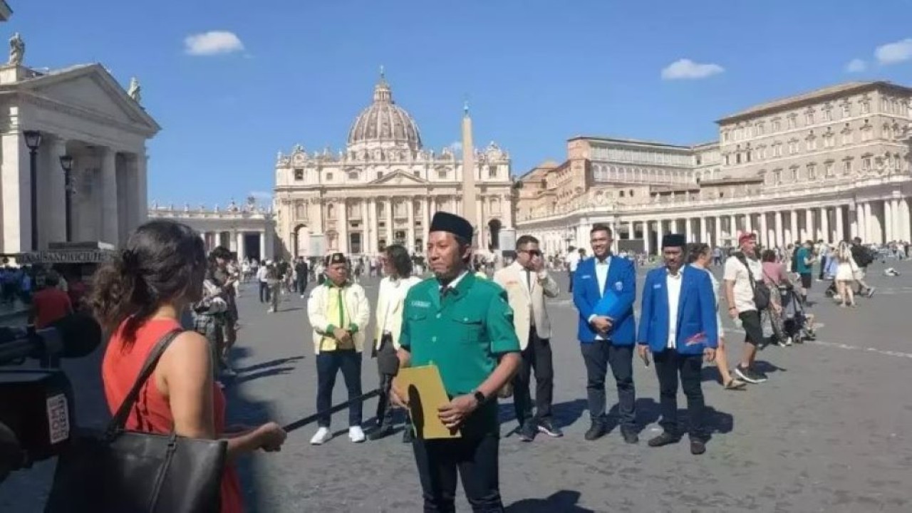 Media online L'Observatore Romano, World.Einnews.com, dan TV News Agency Roma, Rome Reports memuat laporan terkait pertemuan Ketua Umum PP GP Ansor Addin Jauharudin dan pimpinan organisasi kepemudaan lintas agama dengan Paus Fransiskus, Jumat, 23 Agustus 2024. (Foto: Istimewa)
