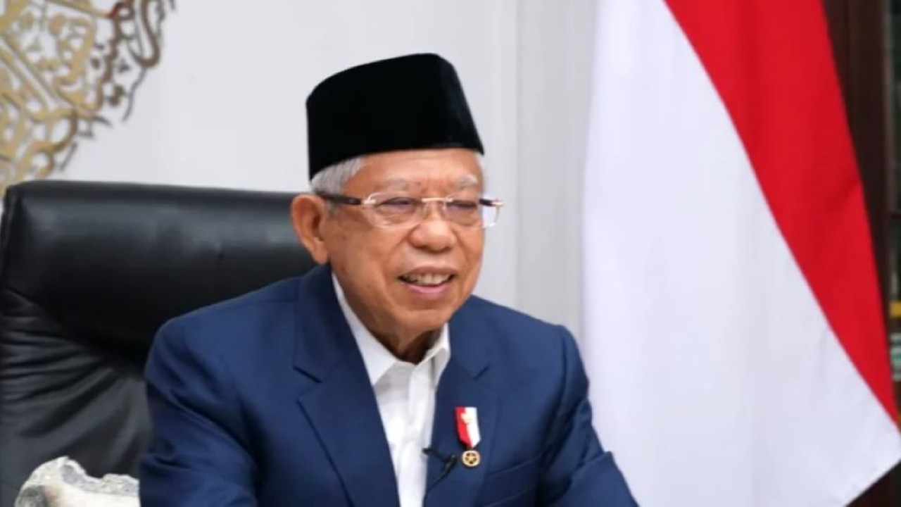 Wapres KH Ma'ruf Amin mengapresiasi pelaksanaan upacara HUT ke-79 RI yang dilaksanakan di IKN dan Istana Merdeka. (Foto: BPMI Setwapres)