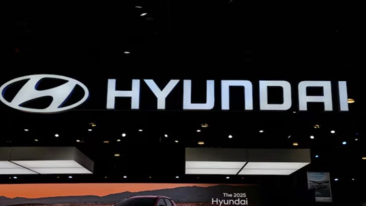 Logo Hyundai terlihat di New York International Auto Show Press Preview, di Manhattan, New York City, AS, 27 Maret 2024. (Foto: Dok/David Dee Delgado/Reuters)