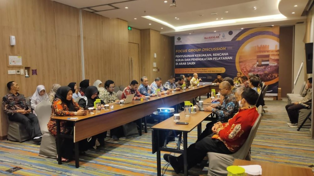 Kemenag melalui Direktorat Jenderal (Dijen) Penyelenggaraan Haji dan Umrah (PHU) telah menggelar evaluasi pelayan katering jamaah haji untuk musim haji 1445 H/2024 M di Arab Saudi. (Foto: Istimewa/Humas Kemenag)