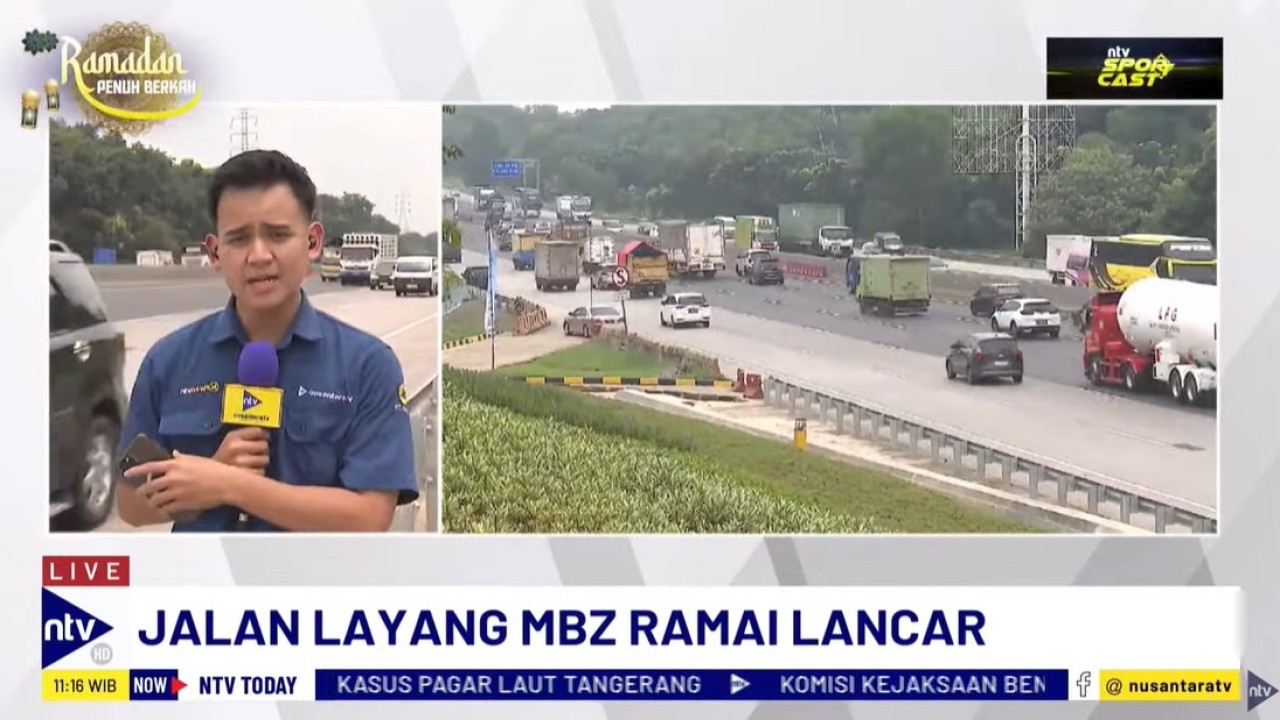 Arus mudik di Tol Layang Sheikh Mohammed bin Zayed (MBZ) terpantau ramai lancar.