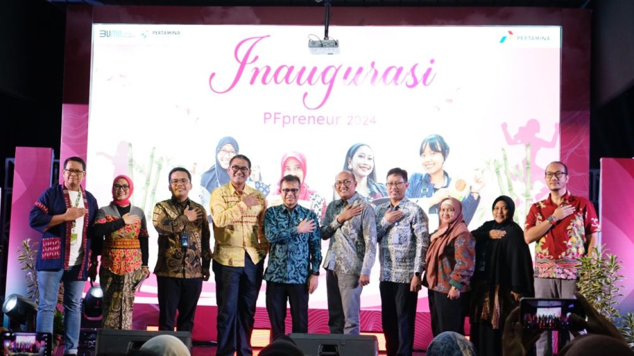 Wakil Menteri Kementerian Komunikasi dan Digital Nezar Patria pada pengukuhan 350 Usaha Mikro, Kecil dan Menengah (UMKM) perempuan (womenpreneur) binaan Pertamina dalam program PFpreneur/Foto: Istimewa