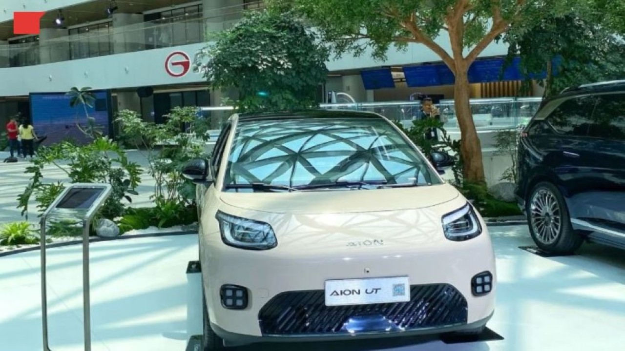 AION UT dipamerkan di fasilitas produksi GAC AION di Guangzhou, China. (Foto: ANTARA/Chairul Rohman)