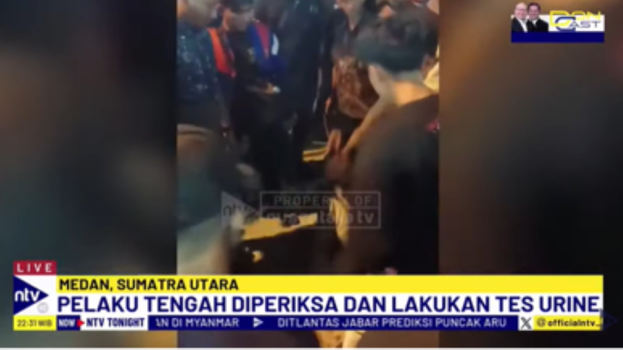 Feri anak yang mengancam membunuh ibunya karena tak diberi uang babak belur dihajar warga