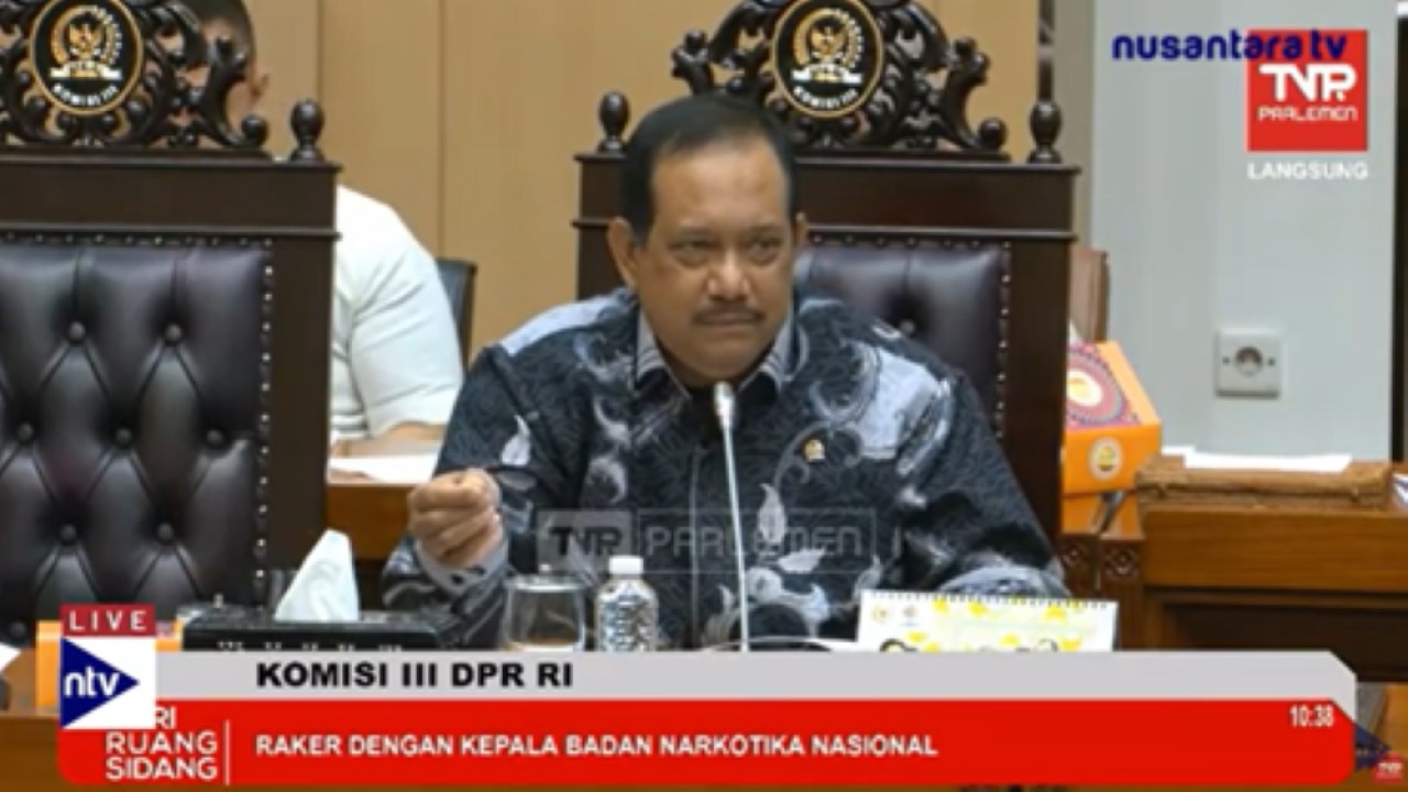 Anggota Komisi III DPR RI Irjen Pol (purn) Rikwanto saat Raker dengan Kepala Badan Narkotika Nasional (BNN)