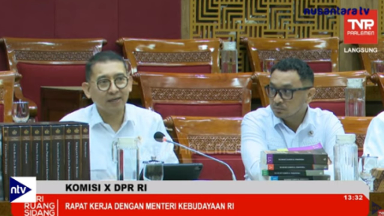 Menteri Kebudayaan Fadli Zon saat Rapat Kerja dengan Komisi X DPR RI