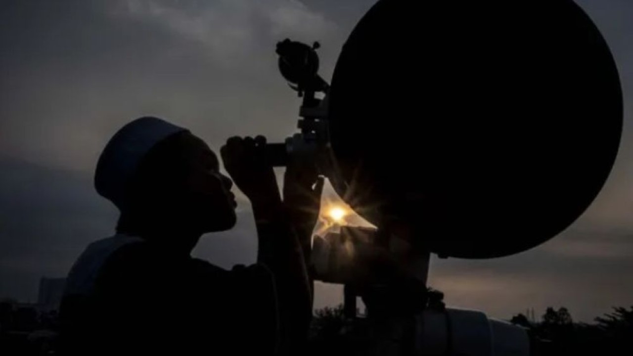 Ilustrasi. Kemenag pantau hilal awal Zulhijah di 114 lokasi pada 27 Mei 2025. (Foto: Istimewa/Antara)