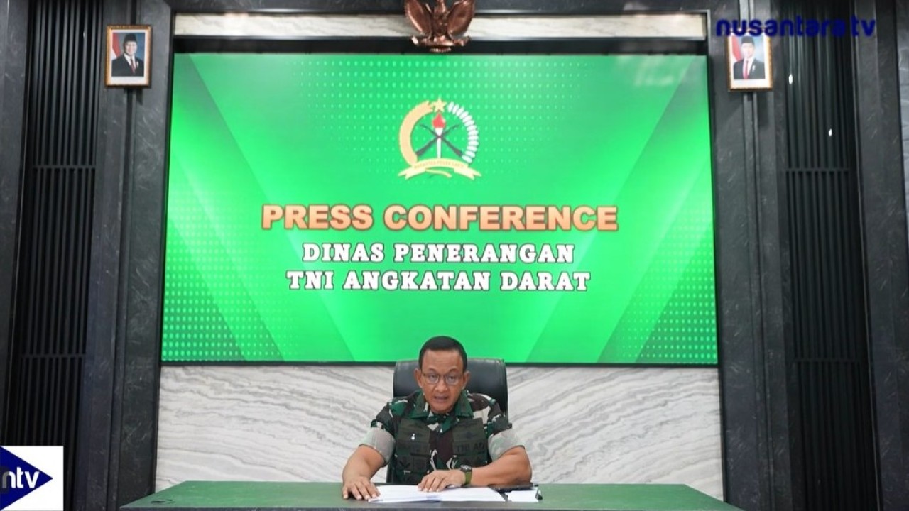 Kepada Dinas Penerangan Angkatan Darat (Kadispenad) Brigjen TNI Wahyu Yudhayana.