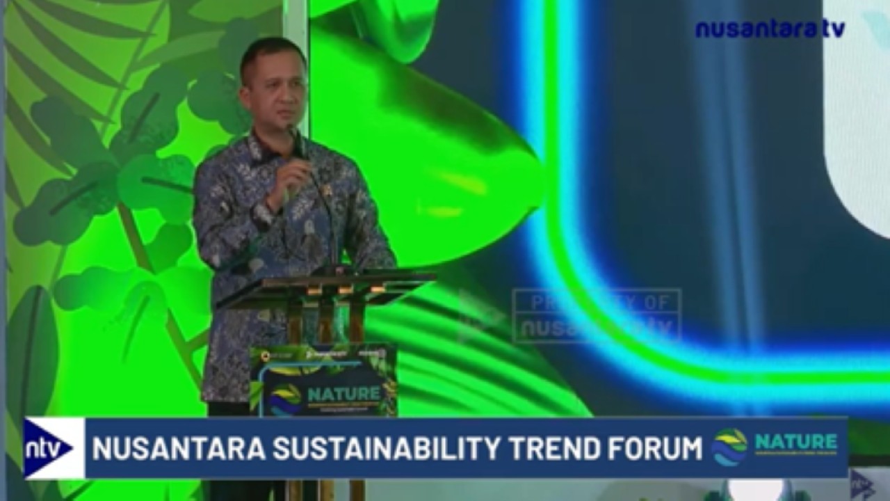 Menteri Transmigrasi Muhammad Iftitah Sulaiman Suryanagara dalam acara Nusantara Sustainability Trend Forum (Nature) 2025 yang digelar Nusantara TV di Grand Ballroom Nusantara NT Tower Jakarta, Rabu 28 Mei 2025.
