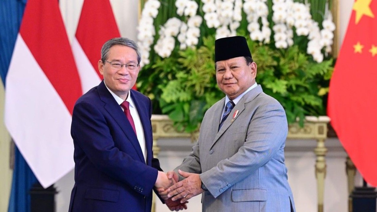 Presiden Prabowo Subianto menerima kunjungan resmi Premier Republik Rakyat Tiongkok (RRT) Li Qiang di Istana Merdeka, Jakarta, pada Minggu, 25 Mei 2025. (Foto: BPMI Setpres)