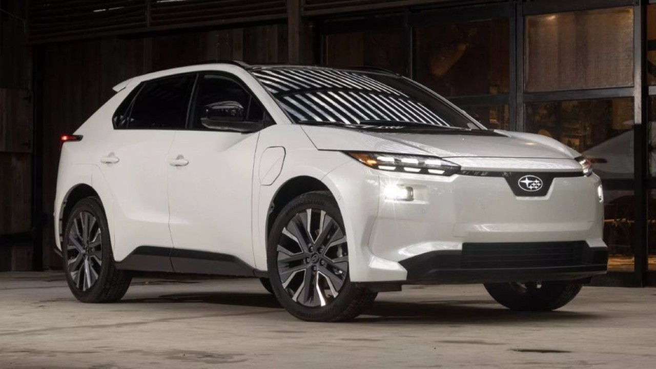 Mobil listrik Subaru Solterra. (Foto: Istimewa via Carscoops)