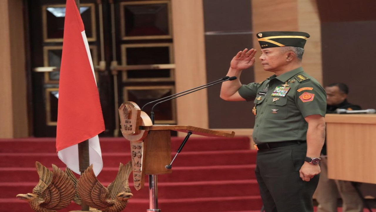 Kasum TNI Letjen TNI Richard Tampubolon mewakili Panglima TNI Jenderal TNI Agus Subiyanto, menerima Laporan Korps Kenaikan Pangkat (Kenkat) 32 Perwira Tinggi (Pati)/Foto: Istimewa