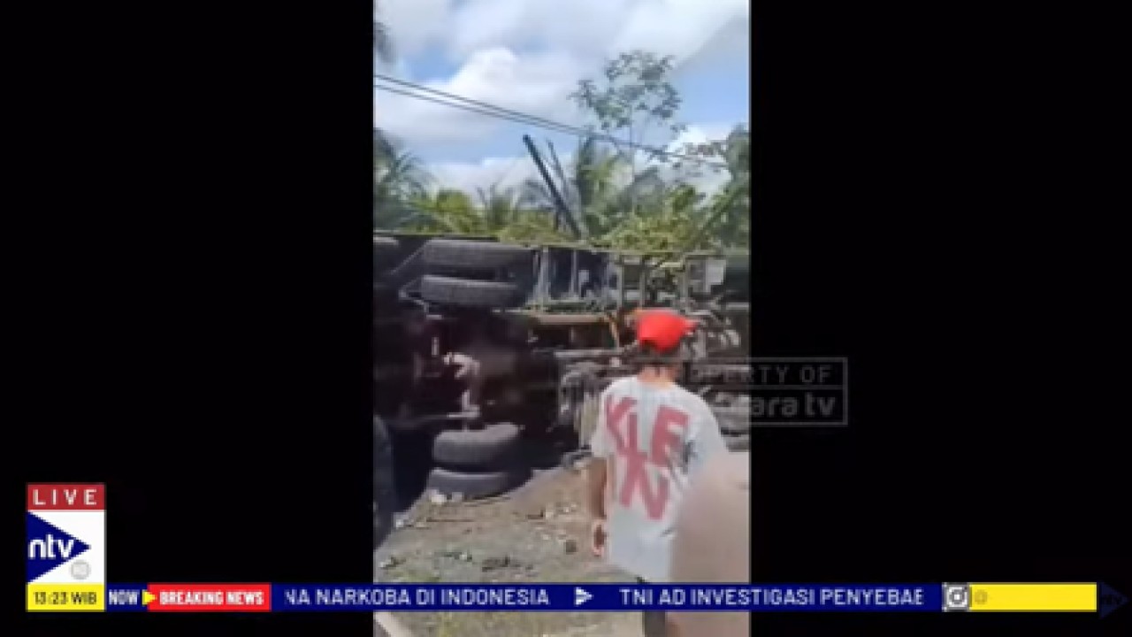 Kecelakaan maut truk hantam angkot di Purworejo menewaskan 11 orang