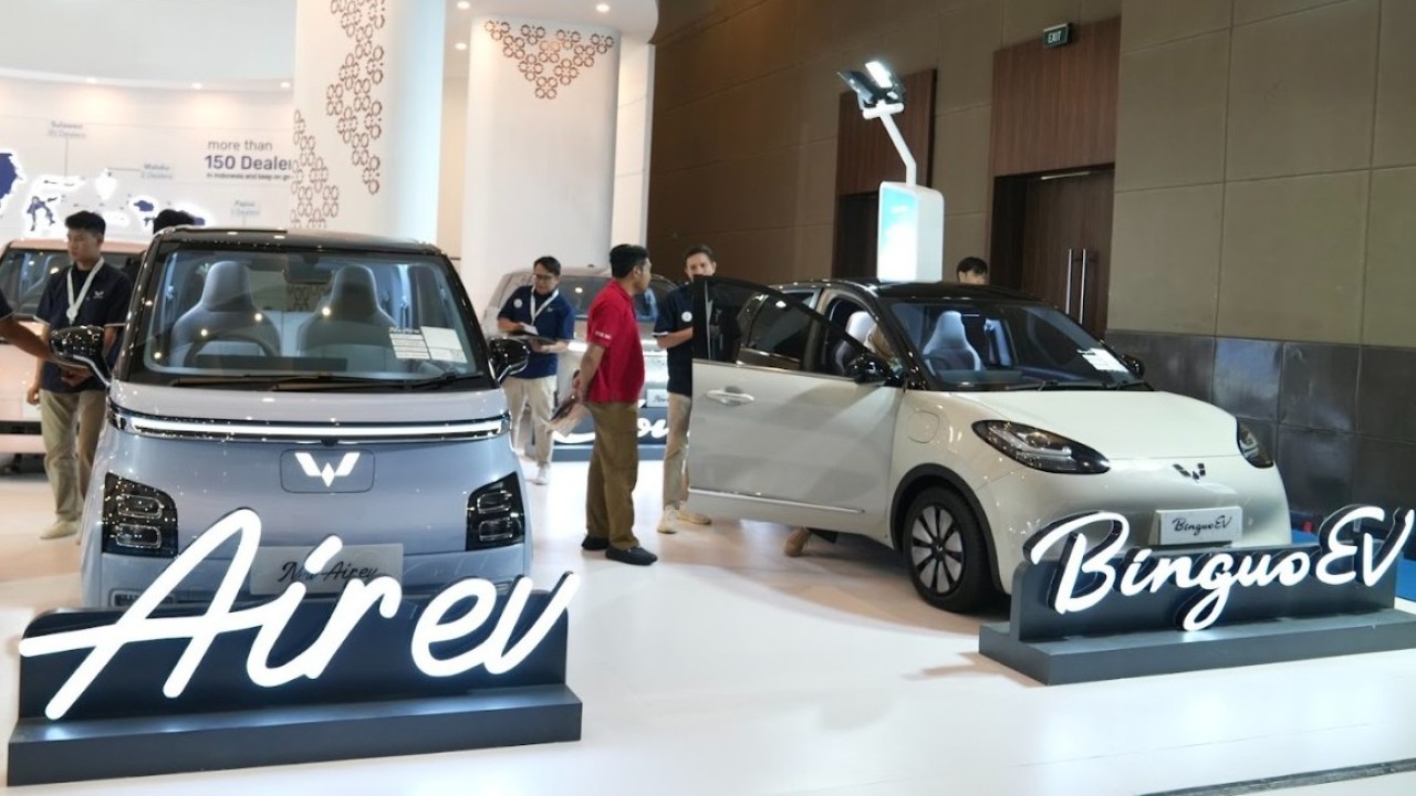 Wuling berhasil membukukan 282 SPK dengan Air EV dan BinguoEV sebagai kontributor utama di PEVS 2025. (Foto: Istimewa/Wuling)