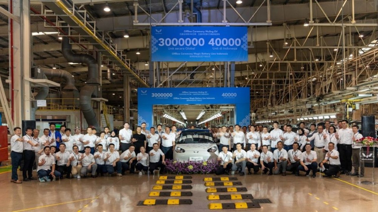 Wuling merayakan produksi 3 juta mobil listrik global. (Foto: Istimewa)