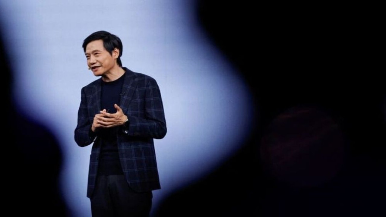 Pendiri dan CEO Xiaomi Lei Jun berbicara dalam sebuah acara di Beijing, China, 29 Oktober 2024. (Foto: Reuters/Tingshu Wang)