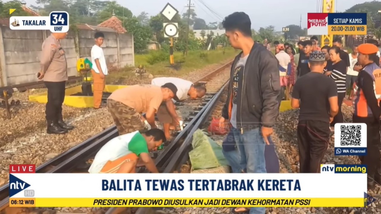 Balita 3 tahun meninggal dunia usai tertabrak kereta api Gajayana di jalur rel Desa Rejotangan, Tulungagung, Jawa Timur, pada Rabu pagi, 4 Juni 2025.