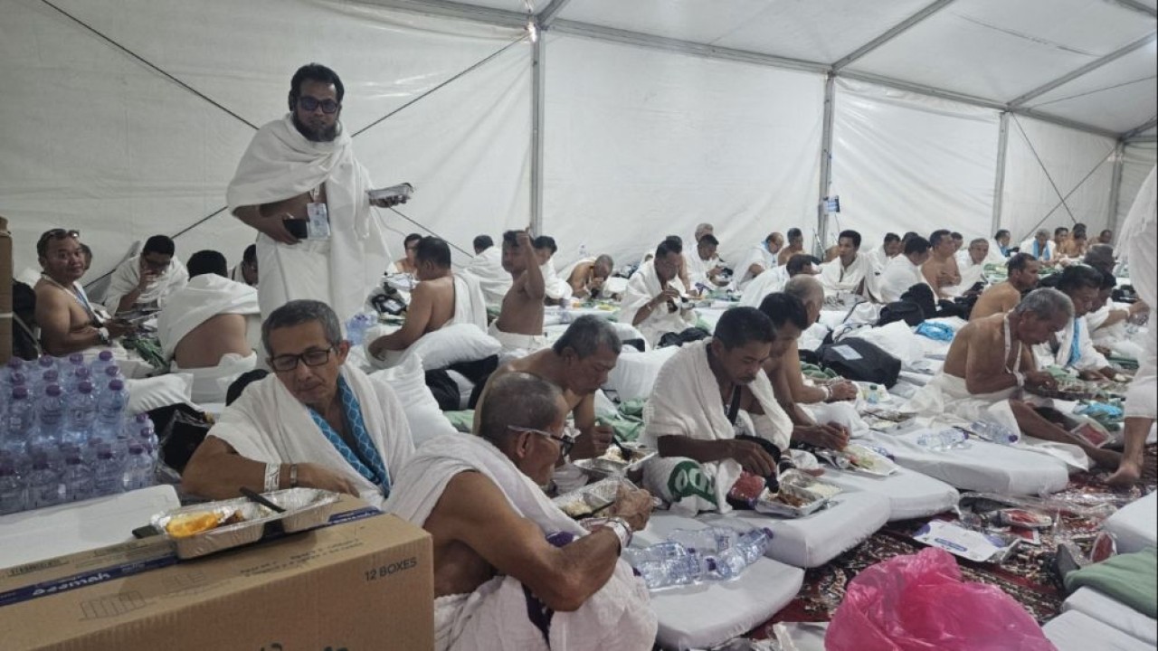 Jemaah haji Indonesia di tenda Arafah. (Foto: Istimewa/Kemenag)