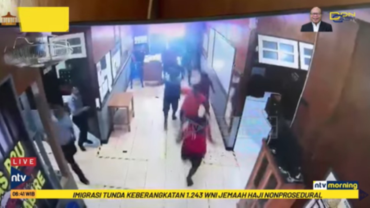 Puluhan narapidana kabur dari Lapas Nabire dengan cara menyerang petugas pakai senjata tajam