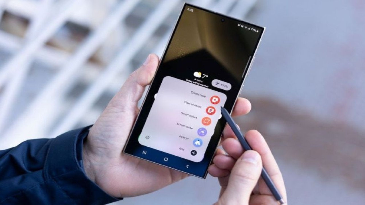 Samsung Galaxy S27 Ultra tidak akan lagi menyertakan ruang internal untuk menyimpan S Pen. (Foto: Istimewa via Phone Arena)