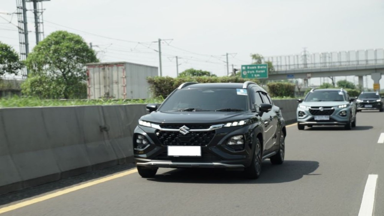 Suzuki Fronx hadir sebagai solusi mobilitas modern yang aman dan nyaman. (Foto: Suzuki/Adiantoro/NTV)