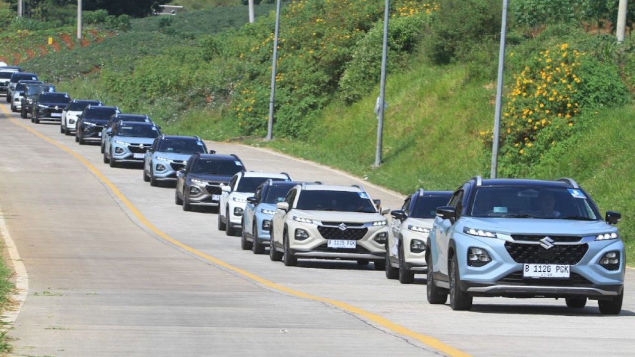 Rata-rata konsumsi BBM Suzuki Fronx Hybrid dari seluruh peserta Media Test Drive tercatat 30,67 km/liter. (Foto: Suzuki/Adiantoro/NTV)