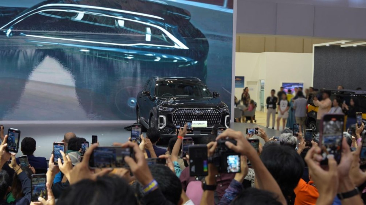 Chery TIGGO 9 CSH tampil fenomenal di GIIAS 2025. (Foto: Istimewa)