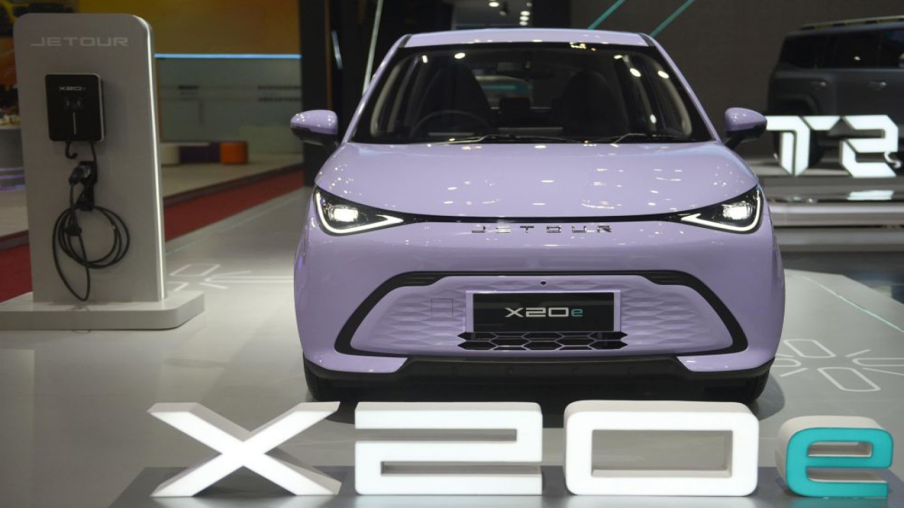 JETOUR resmi memperkenalkan JETOUR X20e EV pada ajang GIIAS 2025. (Foto: Istimewa)