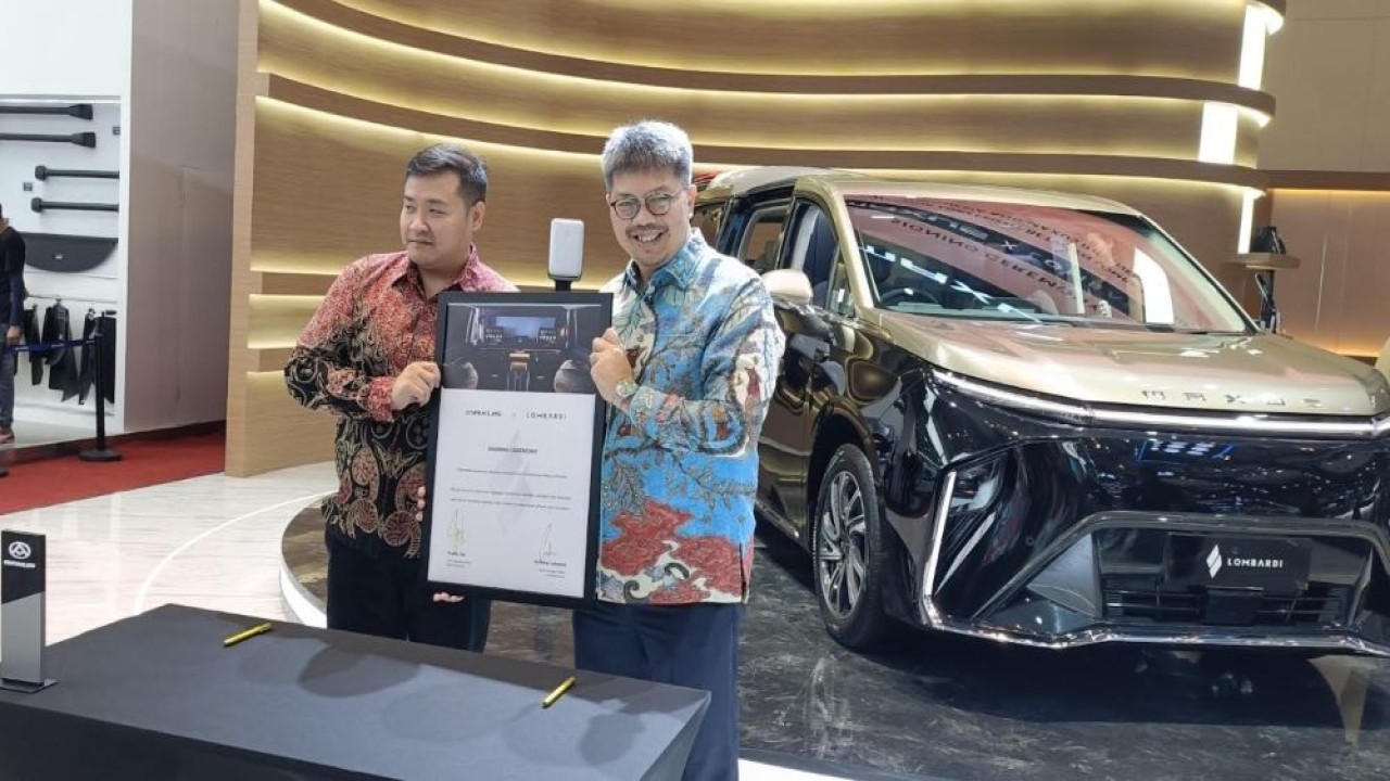 Maxus di Indonesia menjalin kemitraan strategis dengan PT Lombardi Auto Indonesia menghadirkan MAXUS MIFA 9 - Lombardi Edition. (Foto: Adiantoro/NTV)