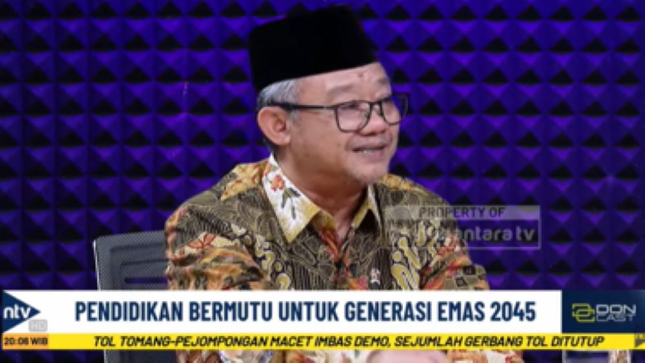 Mendikdasmen Abdul Mu'ti dalam program DonCast Nusantara TV