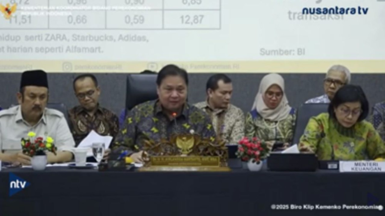 Menko Perekonomian Airlangga Hartarto dalam Konferensi Pers Pertumbuhan Ekonomi di Kemenko Perekonomian, Jakarta Pusat