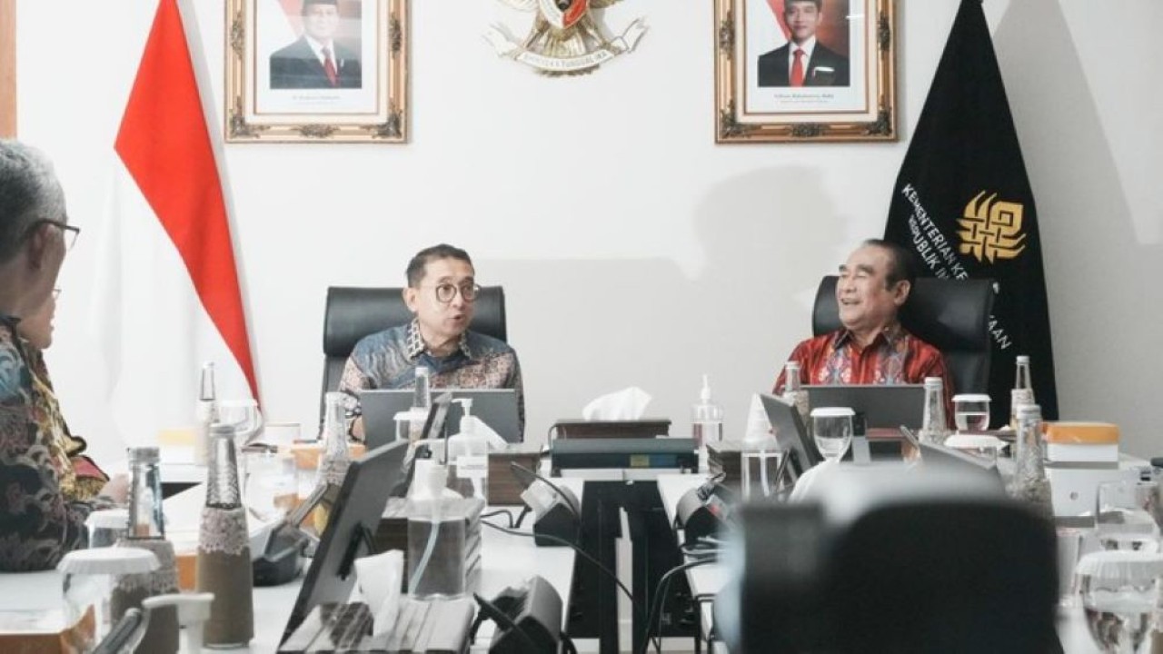 Menteri Kebudayaan RI Fadli Zon menerima kunjungan dari Dewan Pengurus Nasional (DPN) Batak Center/Foto: Dok Kemenbud